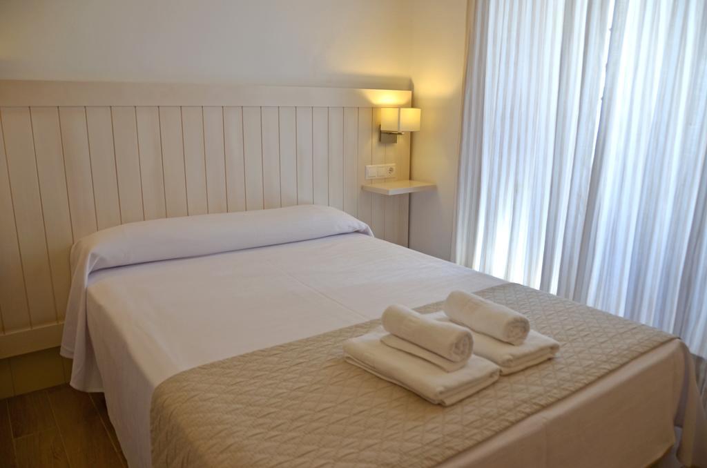 Hostal La Fonda Conil De La Frontera Extérieur photo